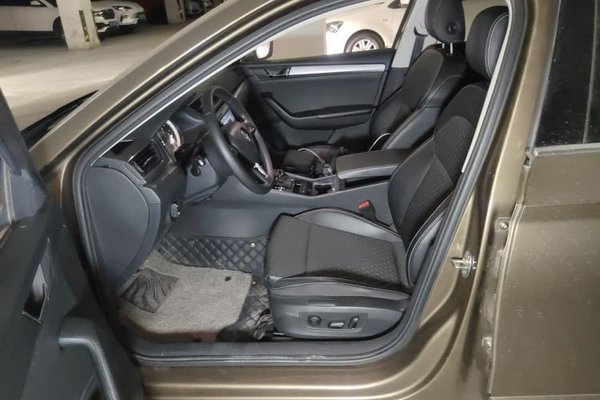 Skoda Superb 2018, 119100 км, за 6007 USD - фото 15