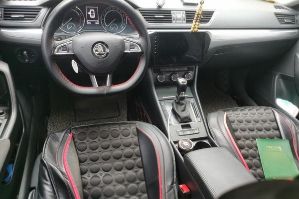 Skoda Superb 2019, 47600 км, за 8320 USD - фото 9