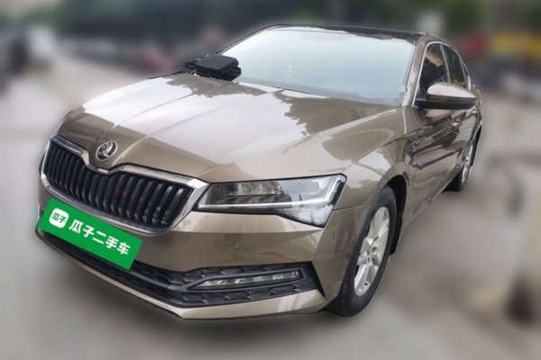 Skoda Superb · 2019 год