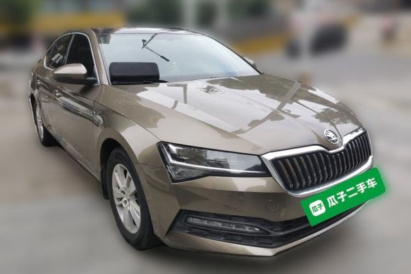 Skoda Superb 2019, 47600 км, за 8320 USD
