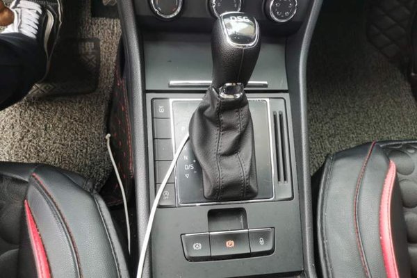 Skoda Superb 2019, 47600 км, за 8320 USD - фото 14