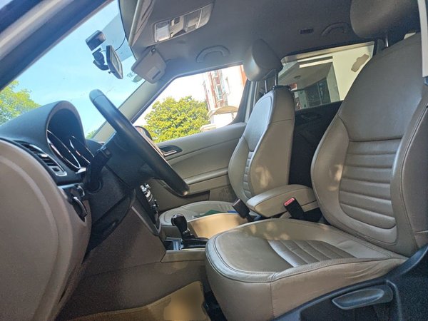Skoda Yeti 2014, 146400 км, за 5944 USD - фото 12