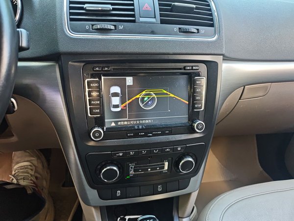 Skoda Yeti 2014, 146400 км, за 5944 USD - фото 10