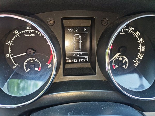 Skoda Yeti 2014, 146400 км, за 5944 USD - фото 9