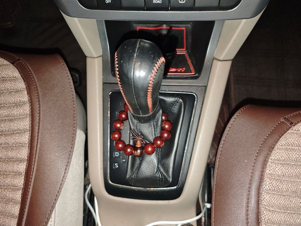 Skoda Yeti 2014, 144700 км, за 5594 USD - фото 10