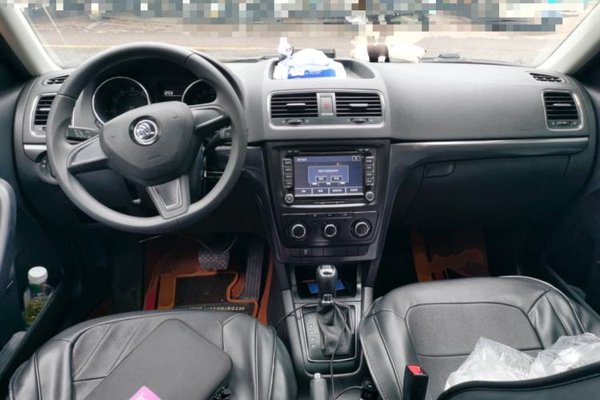 Skoda Yeti 2017, 63800 км, за 6479 USD - фото 9
