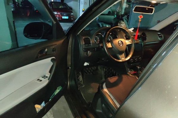 Skoda Yeti 2017, 81199 км, за 6240 USD - фото 16