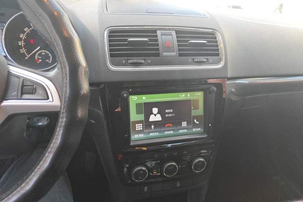 Skoda Yeti 2017, 106300 км, за 7854 USD - фото 13