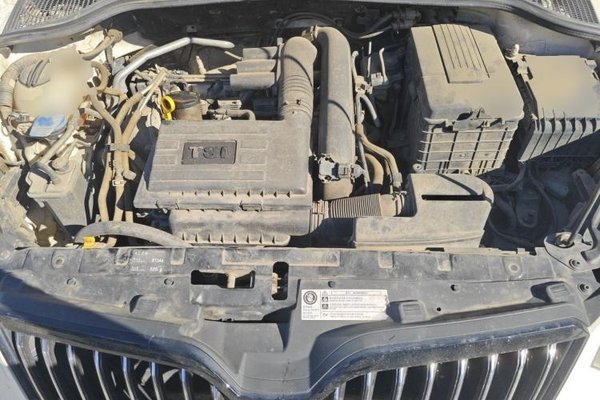 Skoda Yeti 2017, 106300 км, за 7854 USD