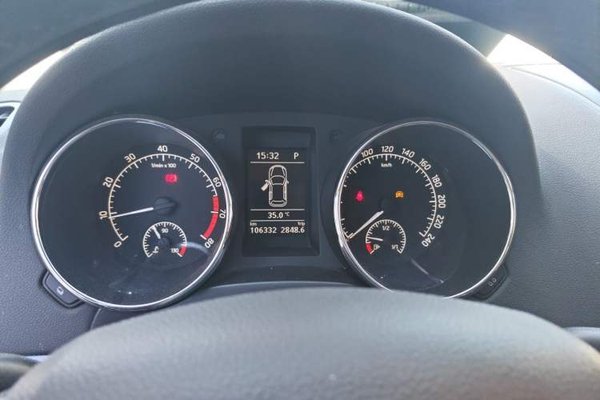Skoda Yeti 2017, 106300 км, за 7854 USD - фото 11