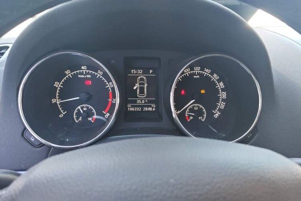 Skoda Yeti 2017, 106300 км, за 7854 USD - фото 12
