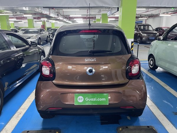 Smart Forfour 2016, 90200 км, за 6671 USD