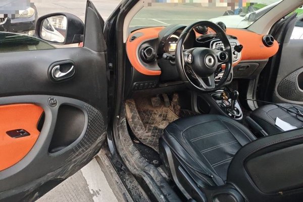 smart fortwo 2015, 70500 км, за 4893 USD - фото 7