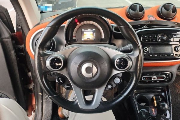 smart fortwo 2015, 70500 км, за 4893 USD - фото 26