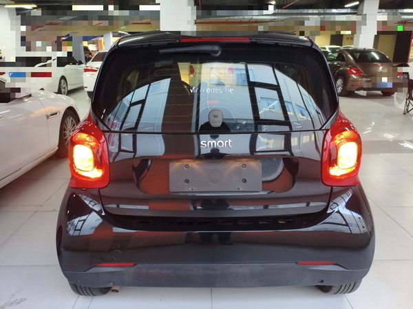 Smart Fortwo 2018, 109600 км, за 7952 USD