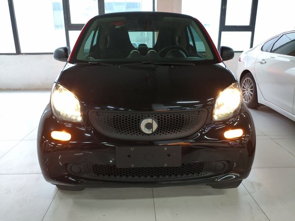 fortwo 2018 1.0L 52kW Hardtop Dynamic Version China V, 2018 года