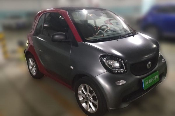 smart fortwo 2018, 105000 км, за 6122 USD