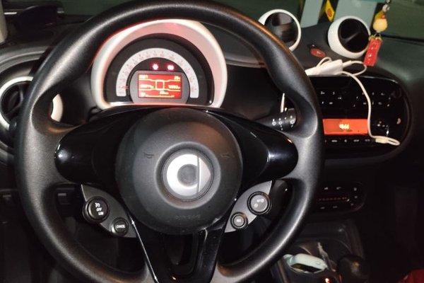 smart fortwo 2018, 105000 км, за 6122 USD - фото 10