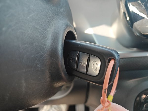 Smart Fortwo 2019, 111600 км, за 8950 USD - фото 17