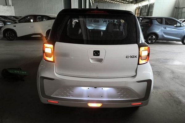 SOL E10X 2022, 49300 км, за 6681 USD