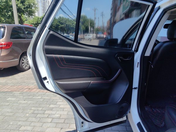 Soueast DX3 2018, 93100 км, за 4997 USD - фото 17