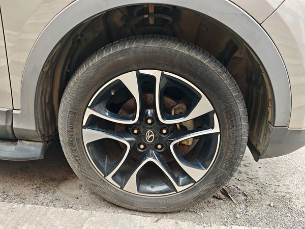 Soueast DX7 2015, 93900 км, за 3764 USD