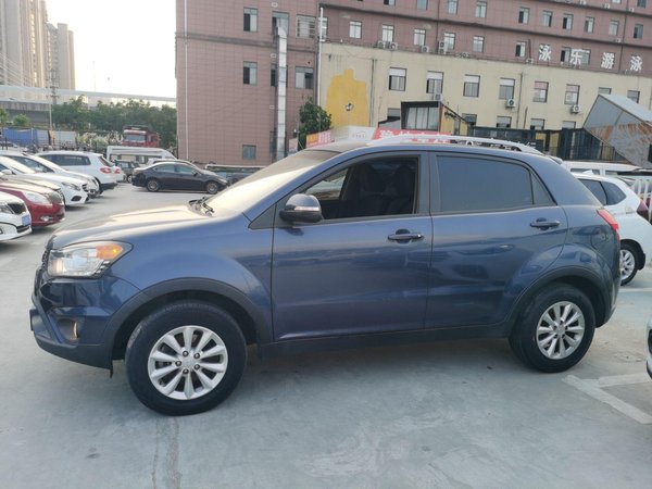 SsangYong Korando 2014, 124800 км, за 3427 USD