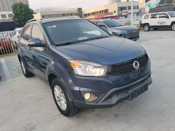 SsangYong Korando 2014 2.0L Gasoline Two-Wheel Drive Manual Comfort Navigation Edition, 2014 года