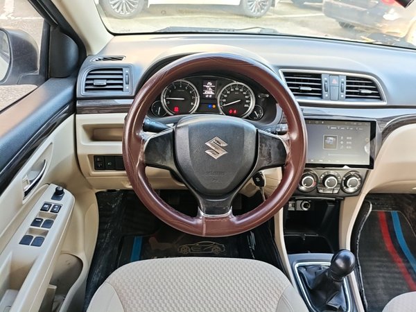 Suzuki Alivio 2015, 125800 км, за 4118 USD - фото 14