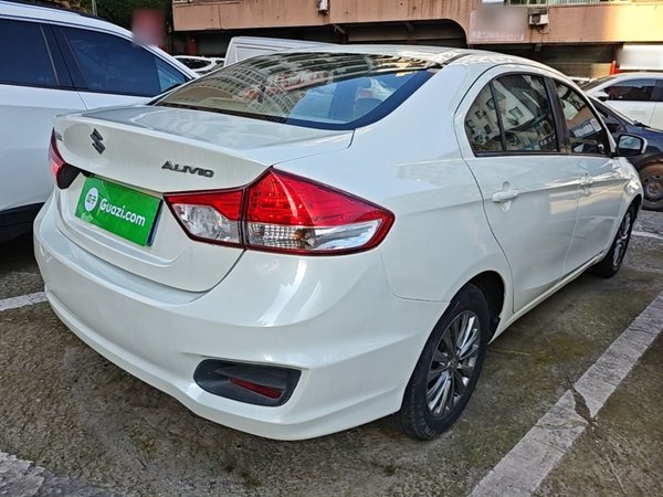 Suzuki Alivio 2015, 125800 км, за 4118 USD - фото 6