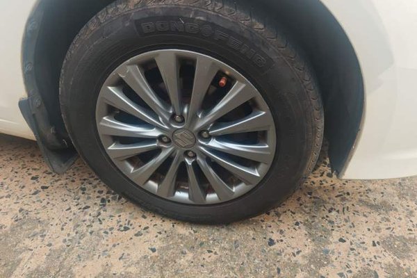 Suzuki Alivio 2015, 142900 км, за 4040 USD - фото 6