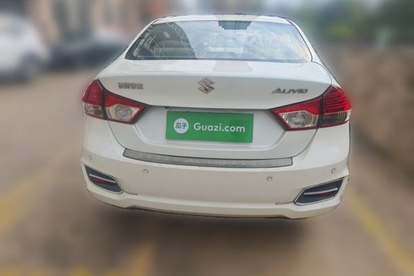 Suzuki Alivio 2015, 142900 км, за 4040 USD