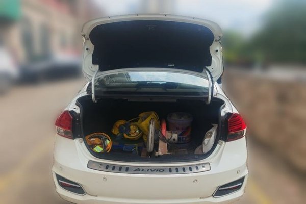 Suzuki Alivio 2015, 142900 км, за 4040 USD