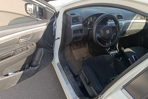 Suzuki Alivio 2015, 181300 км, за 4417 USD - фото 18
