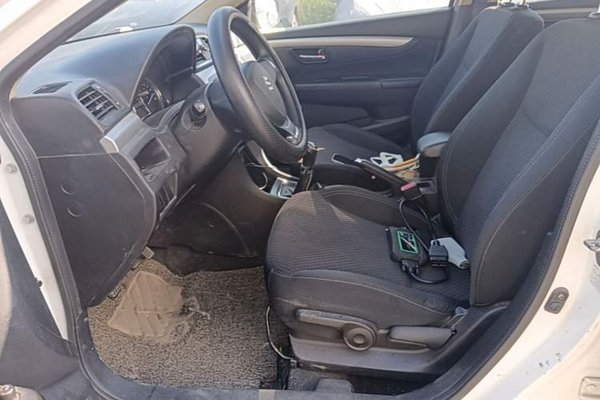 Suzuki Alivio 2015, 181300 км, за 4417 USD - фото 17