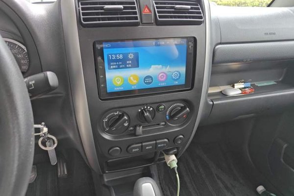 Suzuki Jimny 2015, 45200 км, за 13376 USD - фото 10