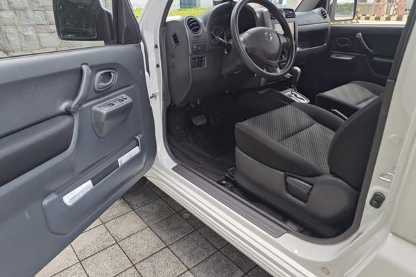 Suzuki Jimny 2015, 45200 км, за 13376 USD - фото 13