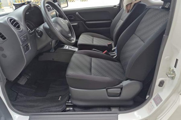 Suzuki Jimny 2015, 45200 км, за 13376 USD - фото 12
