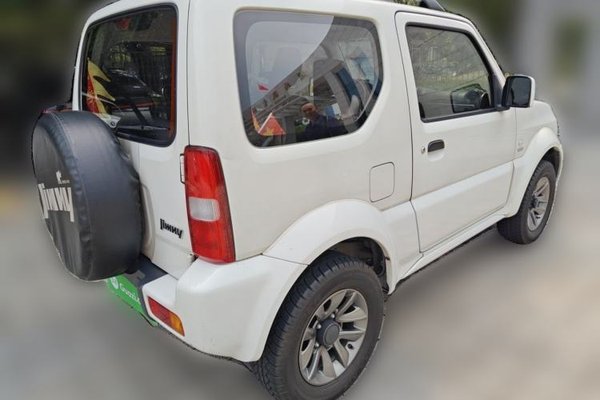Suzuki Jimny 2015, 45200 км, за 13376 USD