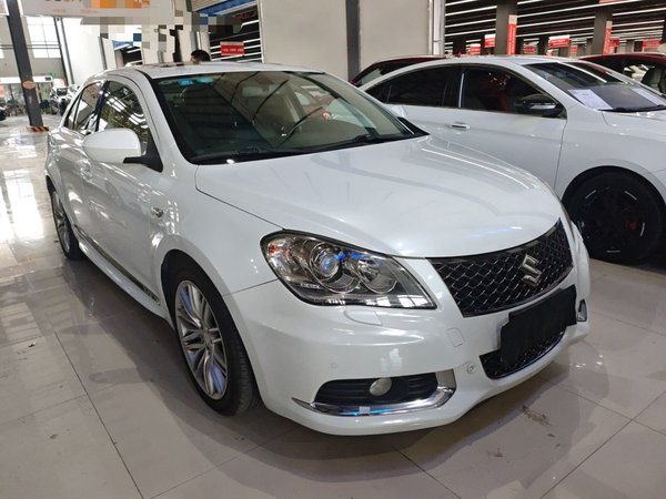 Suzuki Kizashi 2011, 145600 км, за 6324 USD - фото 19