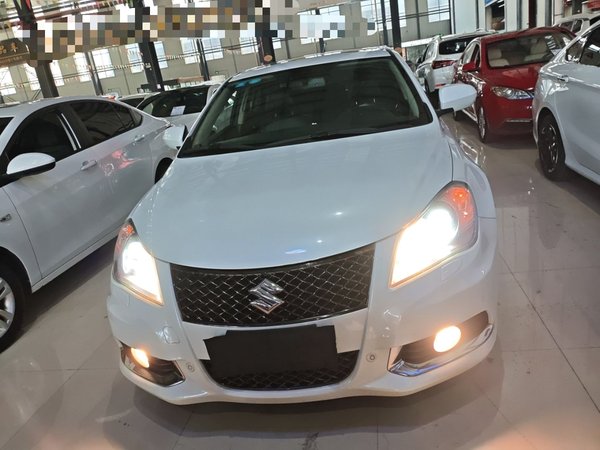 Suzuki Kizashi 2011, 145600 км, за 6324 USD - фото 18