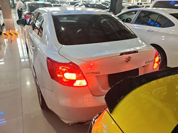 Suzuki Kizashi 2011, 145600 км, за 6324 USD - фото 21