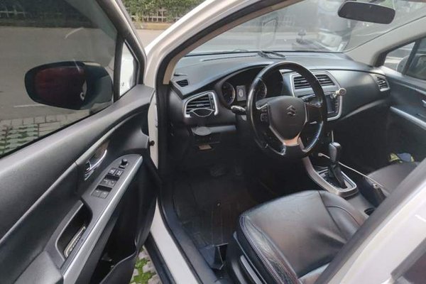 Suzuki S-Cross 2014, 116000 км, за 3799 USD