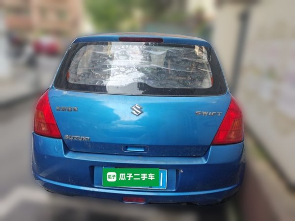 Suzuki Swift 2009, 111100 км, за 2335 USD