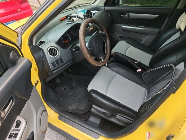 Suzuki Swift 2011, 61100 км, за 2460 USD - фото 17