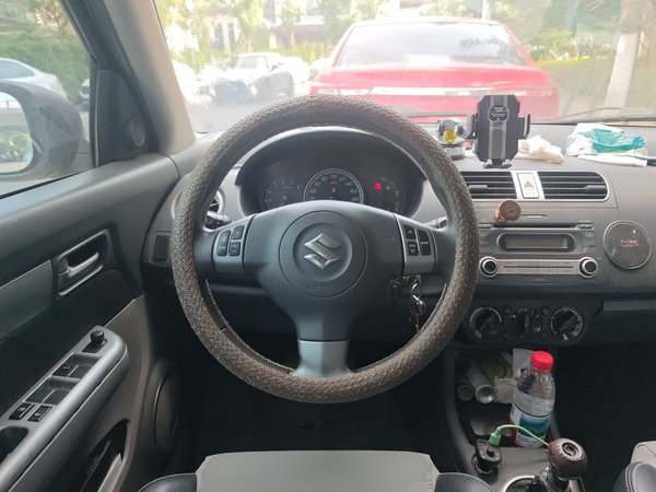 Suzuki Swift 2011, 61100 км, за 2460 USD - фото 11