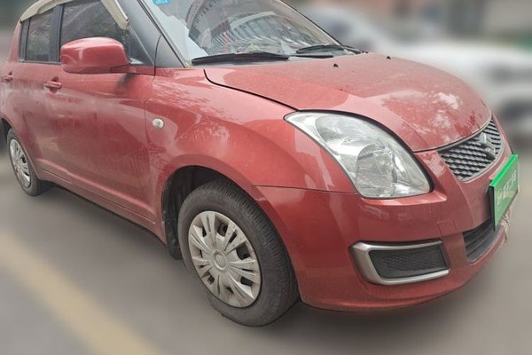 Suzuki Swift 2013, 60900 км, за 2782 USD