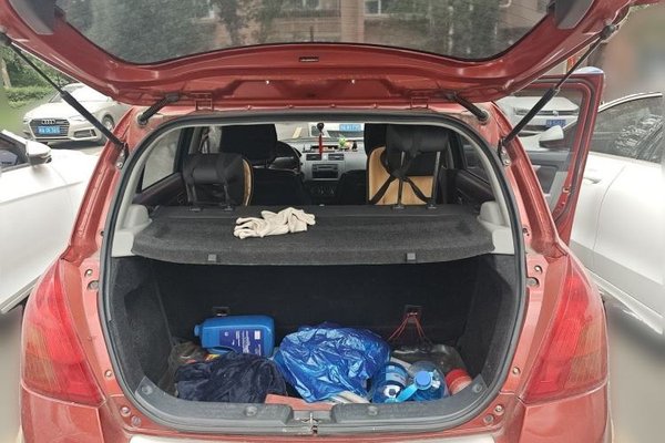 Suzuki Swift 2013, 60900 км, за 2782 USD - фото 20