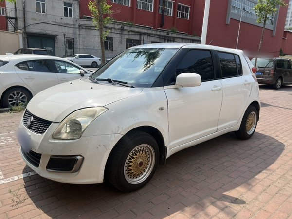 Suzuki Swift 2013 1.3L Manual Value Edition