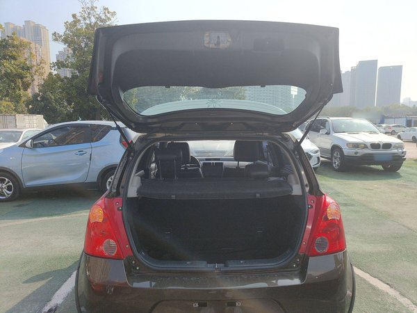 Suzuki Swift 2013, 120800 км, за 4419 USD - фото 17